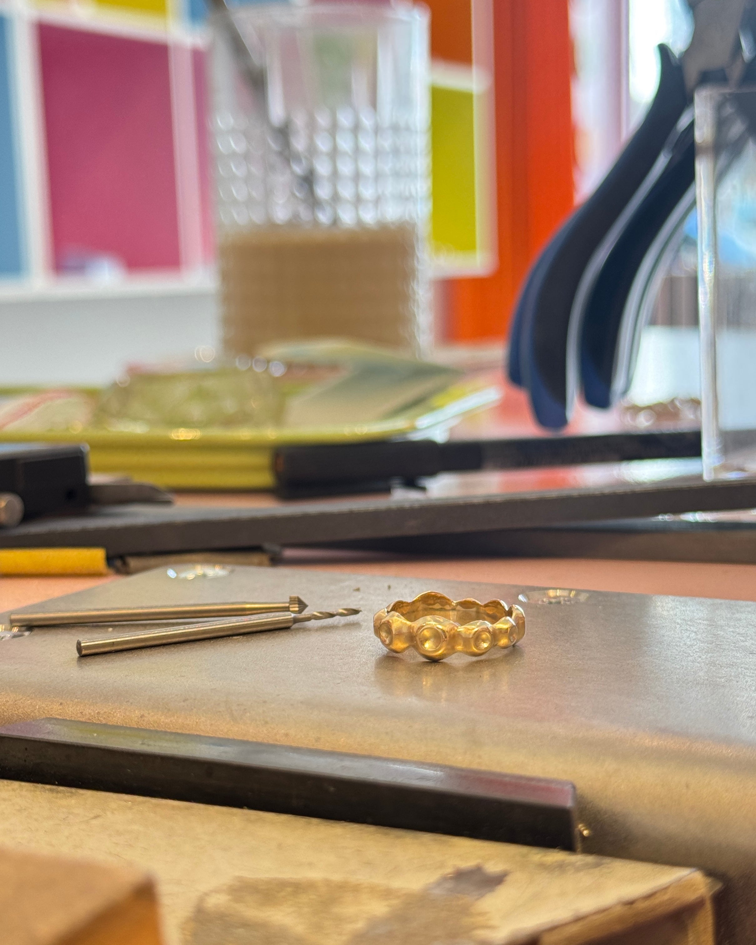 FLERE BOBLER | RING EGET GULD