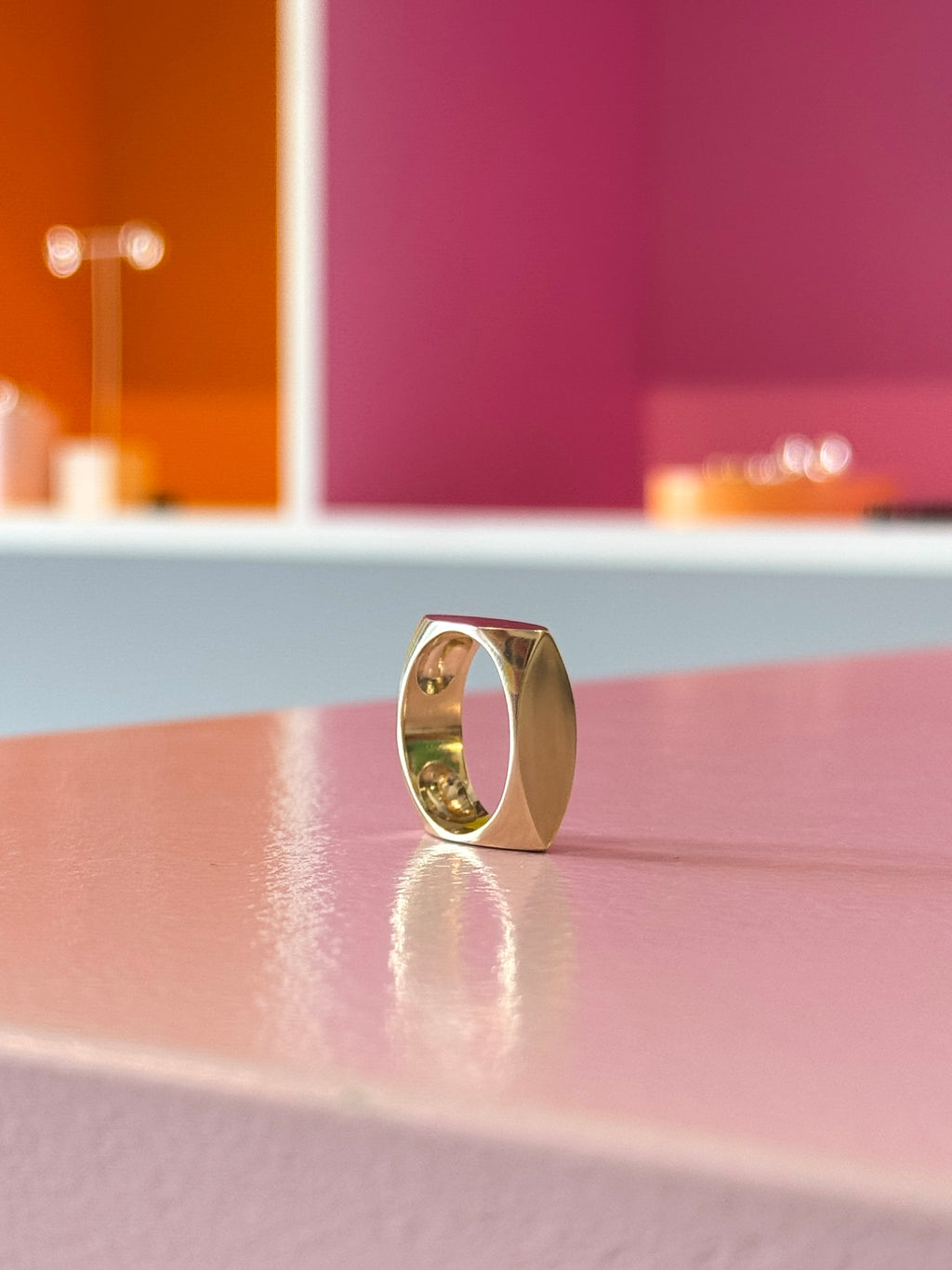IKKE SÅ FIRKANTET | RING EGET GULD